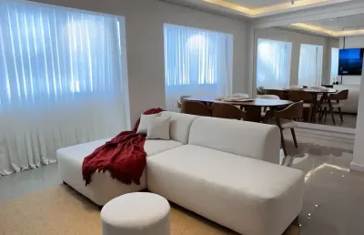 Apartamento quadra mar, mobiliado à venda em balneário camboriú