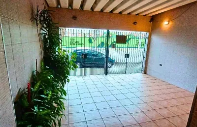 Casa a venda com 122 m²em perfeito estado com armários planejados rio pequeno sp