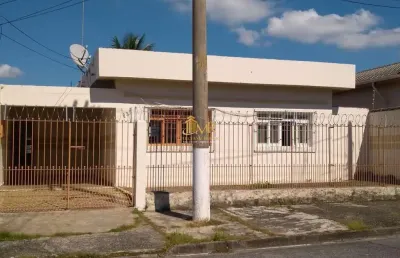 Casa com 3 quartos à venda na Rua Paraná, 437, Cidade Industrial, Lorena