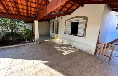 Casa térrea, 03 dormitórios à venda, aceita permuta com casa ou apartamento, vil
