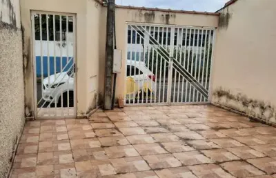 Vila geny: casa com 2 quartos, quintal, lavanderia e vaga – r$ 255 mil