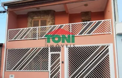 Imperdível oportunidade de adquirir uma casa na vila roma, salto-sp, com 3 quartos, suíte e 2 vagas de garagem!
