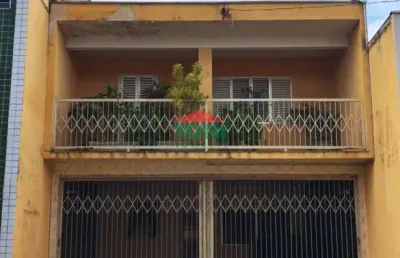 Casa sobrado com 4 dormitórios e 2 vagas de garagem no centro de salto-sp