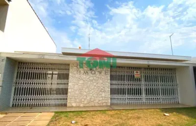 Imperdível: casa à venda no centro de salto-sp, 3 quartos, 1 suíte, 2 salas, 3 banheiros, 1 vaga, 225m² de área.