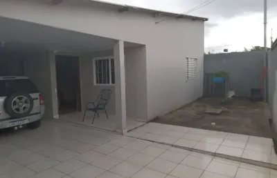 Casa com 3 quartos à venda no Jardim Esperança, Anápolis 