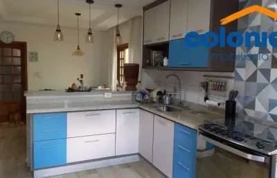 Sobrado com 2 dormitórios amplos e sacada 2 vagas no jardim itáliajardim itália, várzea paulista
