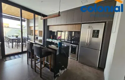 Casa em condomínio, com 3 suítes, sendo 1 master, ar condicionado, piscina, 4 vagas, no reserva ermidareserva ermida, jundiaí