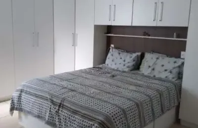 Casa térrea, com duas casas independentes, em 250 m², com edícula e 4 vagas de garagem, caxambu, jundiaí.