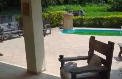 Lindo sobrado com 5 dormitórios e piscina, cafezal sete, itupeva sp.