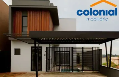 Sobrado com 3 quartos, sendo 1 suíte com closet, piscina e churrasqueira, condomínio com lazer e segurança