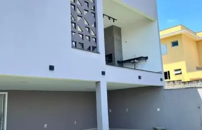 Casa nova térrea com 3 quartos sendo um suíte com closet, varanda gourmet