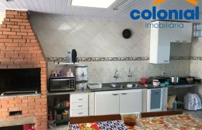 Casa com 04 quartos/01 suíte na região do botujuru.