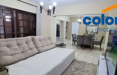 Sobrado amplo com 2 dormitórios, closet, área gourmet, 4 vagas cobertas, escritório/mais 2 dormitórios.jardim tulipas, jundiaí.!
