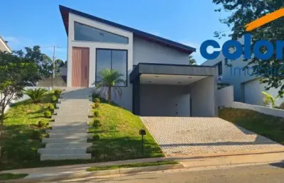 Casa térrea em condomínio fechado, novíssima, com 3 dormitórios sendo 1 suíte, com 4 vagas e piscina.itapema, itatiba.