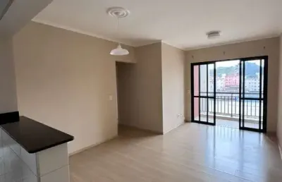 Oportunidade: apartamento com 3 quartos e móveis planejados no espaço e vida.