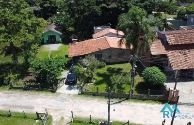 Casa com 3 quartos à venda na geral do ouvidor, 1, grama, garopaba por r$ 650.000