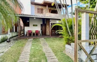 Casa com 3 quartos à venda na rua enéas faraco guimarães, 1, centro, garopaba por r$ 1.400.000