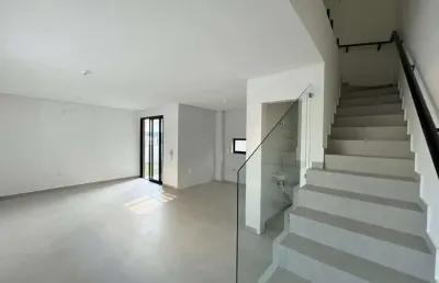 Casa em condomínio fechado com 3 quartos à venda na avenida aleixo alves de souza, 892, nova palhoça, palhoça por r$ 609.096