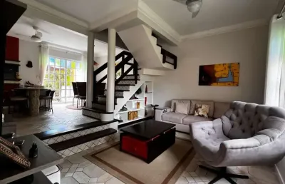 Casa em condomínio fechado com 3 quartos à venda na do ipê roxo, 40, praia de palmas, governador celso ramos por r$ 1.900.000