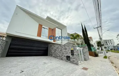 Casa com 3 quartos à venda na avenida dos lagos, 31, pedra branca, palhoça por r$ 2.500.000