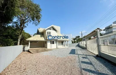 Casa com 4 quartos à venda na rua dos curiós, 304, pedra branca, palhoça por r$ 1.980.000