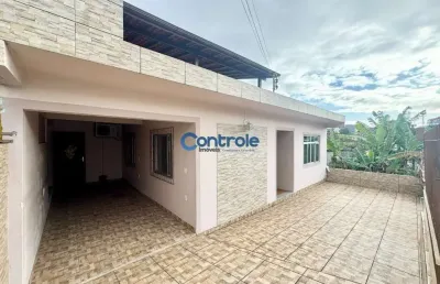 Casa com 4 quartos à venda na rua edelberto de oliveira, 44, barreiros, são josé por r$ 625.000
