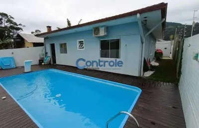 Casa com 3 quartos à venda na rua alfredo joão fermiano, 123, fundos, biguaçu por r$ 500.000