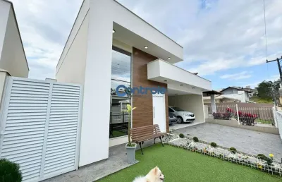 Casa com 3 quartos à venda na rua dos canários, 56, pedra branca, palhoça por r$ 2.100.000