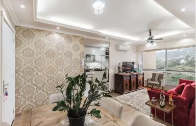 Belo  apartamento, com 2 dormitórios, 2 vagas no centrinho do bairro tristeza