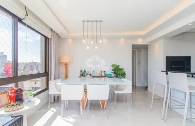 Apartamento à venda com 03 dormitórios / quartos com 01 suíte  no bairro menino deus em porto alegre / rs.