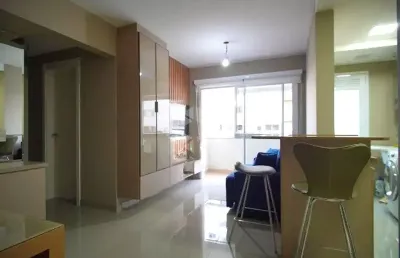Apartamento mobiliado para alugar no bairro jardim carvalho em porto alegre.