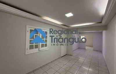 Casa com 3 quartos à venda na Nossa Senhora da Abadia, Uberaba 