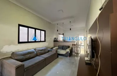 Casa com 3 quartos à venda no Jardim Itália, Uberaba 
