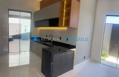 Casa com 3 quartos à venda no Jardim Nenê Gomes, Uberaba 