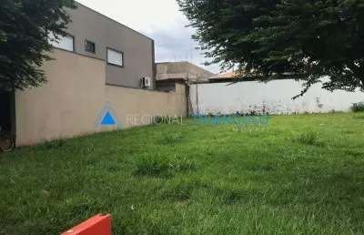 Terreno à venda no Estância dos Ipês, Uberaba 