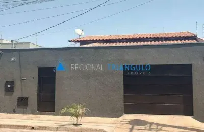 Casa com 2 quartos à venda no Olinda, Uberaba 