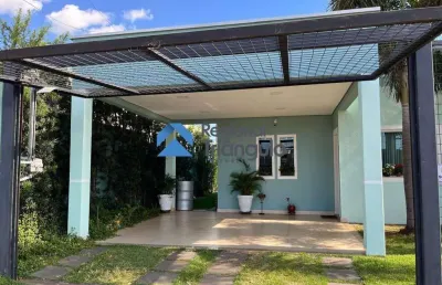 Excelente casa a venda no laranjeiras de porteira fechada
