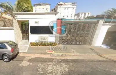Duplex reformado com estilo moderno e conforto completo – pronto para morar!