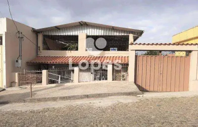 Casa acolhedora com 3 dormitórios, um suíte, varanda, quintal e terraço no bairro são pedro em barbacena mg