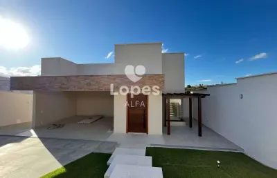 Casa nova de alto padrão à venda em condomínio tranquilo