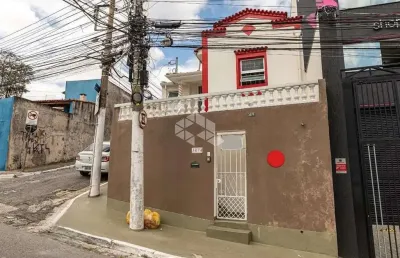 Sobrado à venda em santana 3 dormitórios e sem vaga.