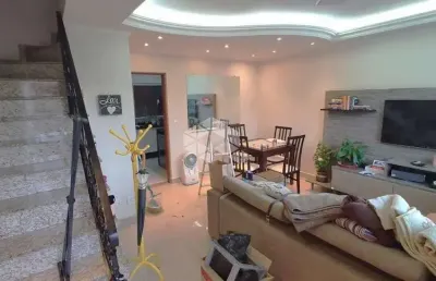 Sobrado na vila carbone com 2 dormitórios e 2 vagas de garagem
