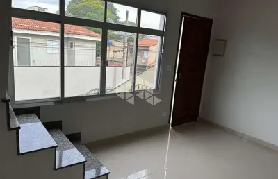 Sobrado à venda na vila nivi com 2 quartos e 3 vagas