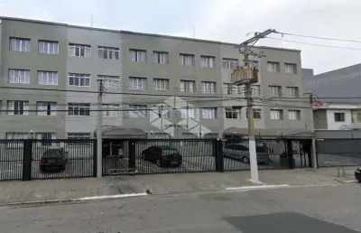 Apartamento clássico reformado à venda com 2 dormitórios e 1 vaga coberta - próximo ao centro do parque novo mundo