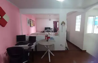 Casa na parada inglesa com 2 dormitório e 1 vaga de garagem