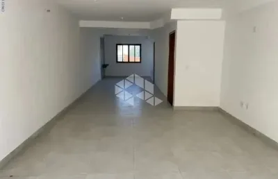 Casa na parada inglesa com 3 dormitórios e 4 banheiros.