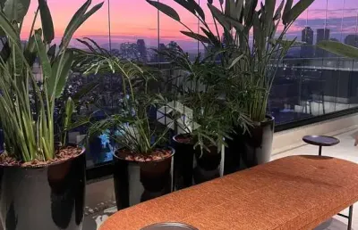 Apartamento no  alphaville industrial com 4 dormitórios.