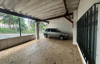 Casa térrea 03 quartos 01 suíte 04 vagas de garagem na cidade dutra