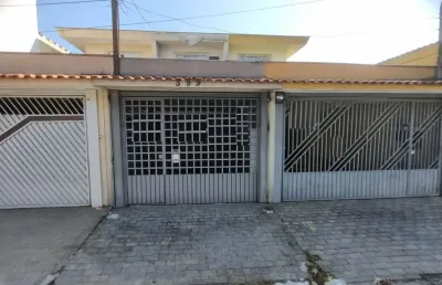 Casa com 2 dormitórios, quintal e 01 vaga de garagem cidade dutra
