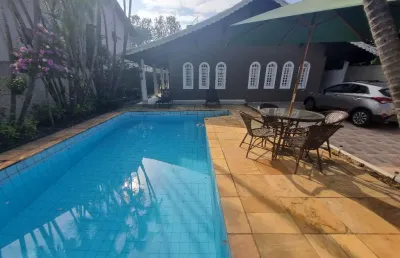 Casa 03 quartos 02 suíte 04 vagas de garagem no bolsão de interlagos